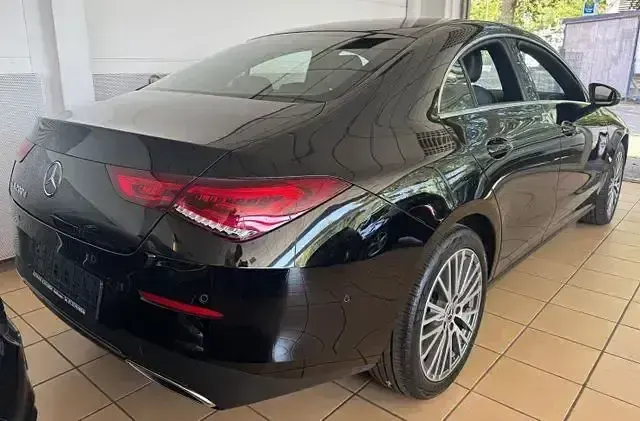 Gebraucht Mercedes CLA200 150 PS (110 kW) 2022 Nachtschwarz Coupé