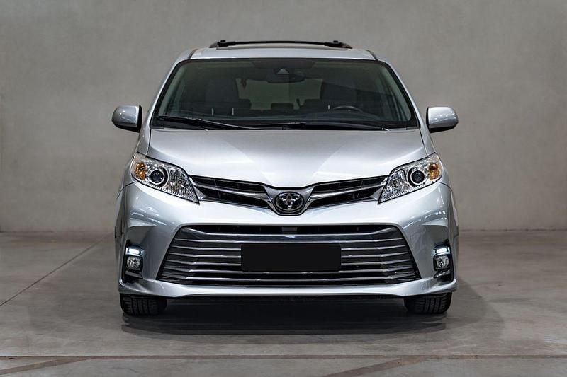 Gebraucht Toyota Sienna Limited 300 PS (220 kW) 2019 Silber Van / Kleinbus