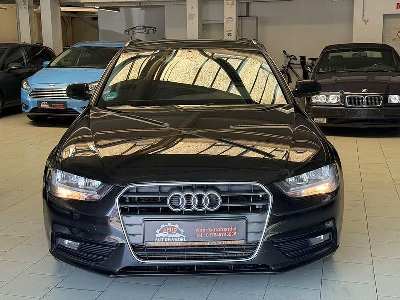 Używany Audi A4 Ambiente 120 KM (88 kW) 2013 Czarny Kombi