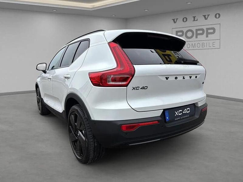 Gebraucht Volvo XC40 Plus 163 PS (119 kW) 2025 Onyx black SUV