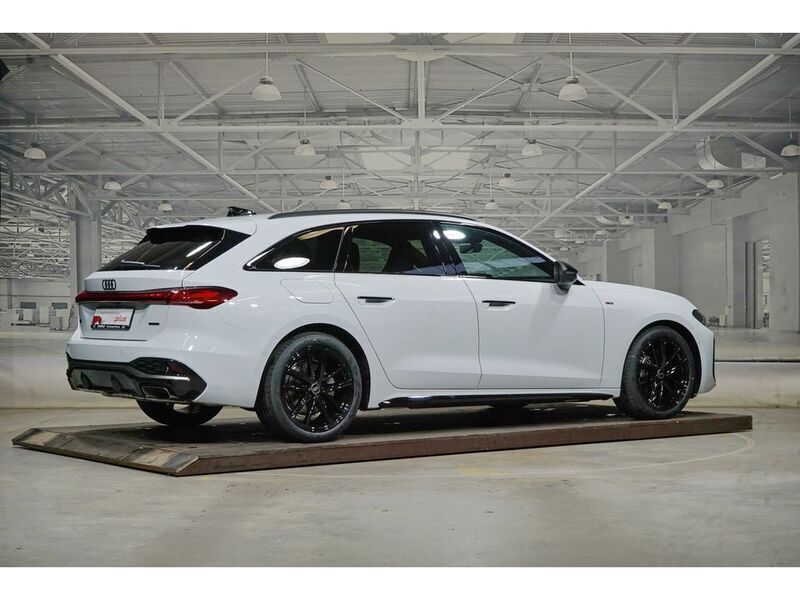 Gebraucht Audi A5 S-Line 204 PS (150 kW) 2024 Weiß Kombi