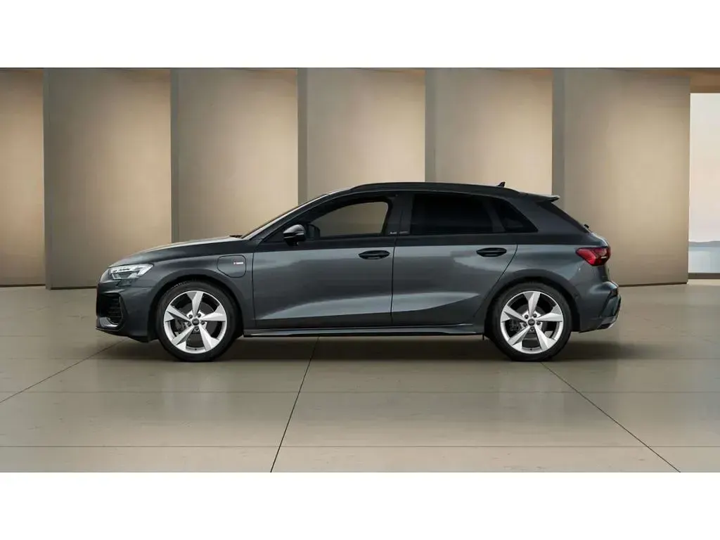 Gebraucht Audi A3 S-Line 204 PS (150 kW) 2025 Daytonagrauperleffekt Limousine