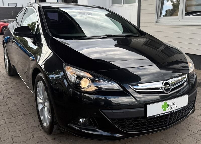 Schwarz Gebraucht 2013 Opel Astra GTC Innovation Coupé | 9.990 € (Teuer) - Bild 1/4