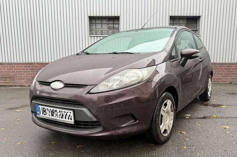 Gebraucht Ford Fiesta 101 PS (74 kW) 2009 Rot Limousine