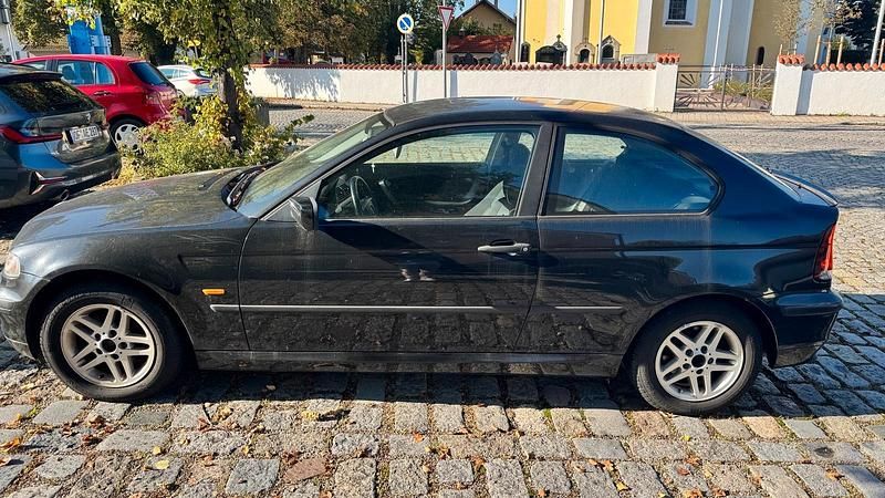 Schwarz Gebraucht 2004 BMW 316 Compact Kleinwagen | 1.499 € (Fairer Preis) - Bild 1/4