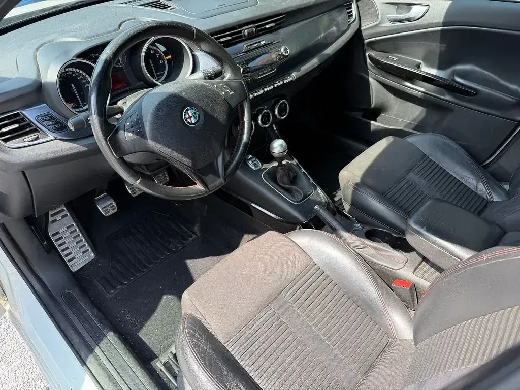 Gebraucht Alfa Romeo Giulietta Super 120 PS (88 kW) 2011 Kleinwagen