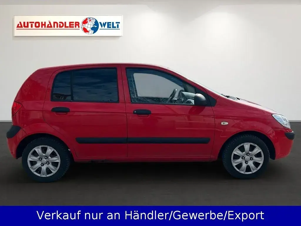 Second-hand Hyundai Getz 67 CP (49 kW) 2009 Roșu Hatchback
