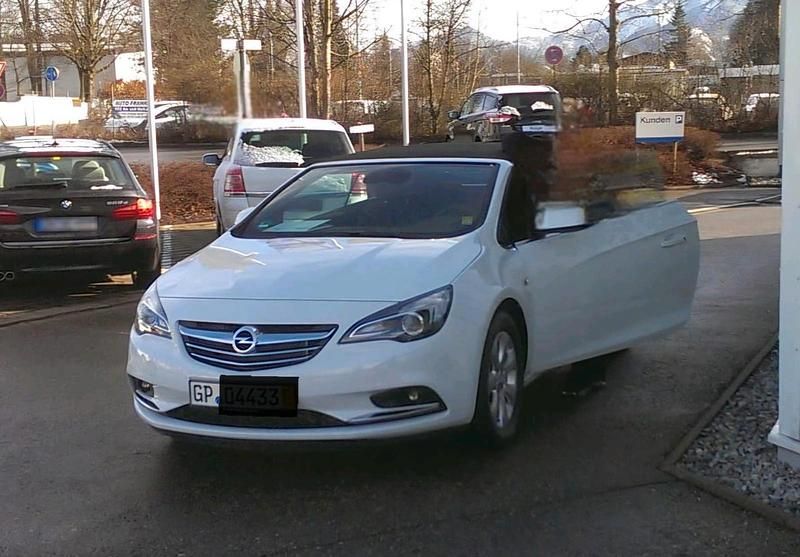 Gebraucht Opel Cascada Edition 140 PS (102 kW) 2013 Weiß Cabrio