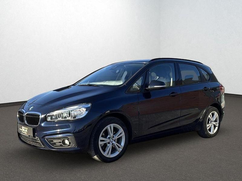 Blau Gebraucht 2018 BMW 220 Active Tourer Advantage Van / Kleinbus | 16.950 € (Fairer Preis) - Bild 1/4