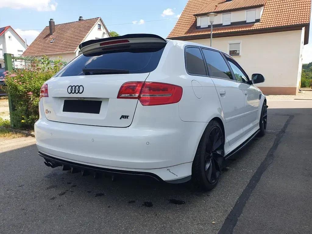 Gebraucht Audi S3 Sport 265 PS (194 kW) 2010 Weiß Kleinwagen