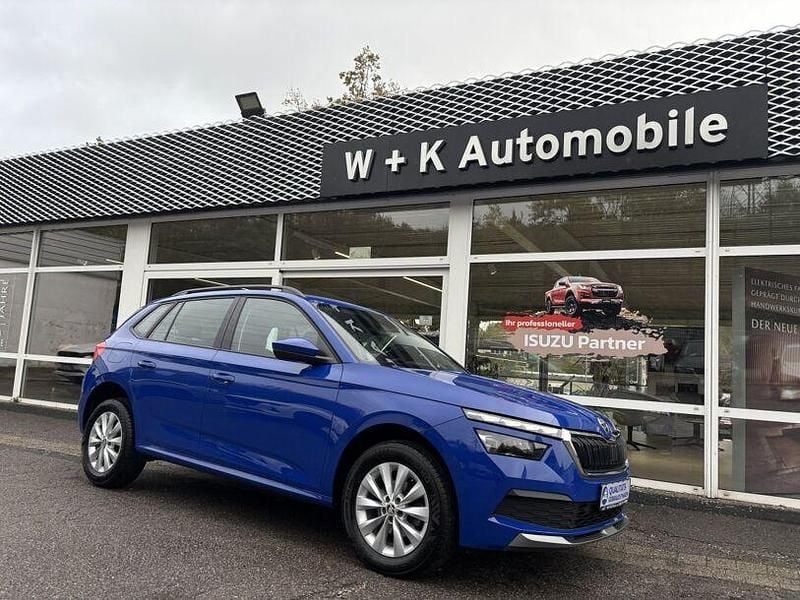 Blau Gebraucht 2022 Skoda Kamiq Ambition SUV | 18.450 € (Guter Preis) - Bild 1/3