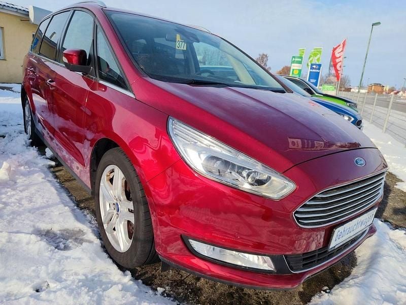 Gebraucht Ford Galaxy Titanium 209 PS (153 kW) 2018 Rot Van / Kleinbus