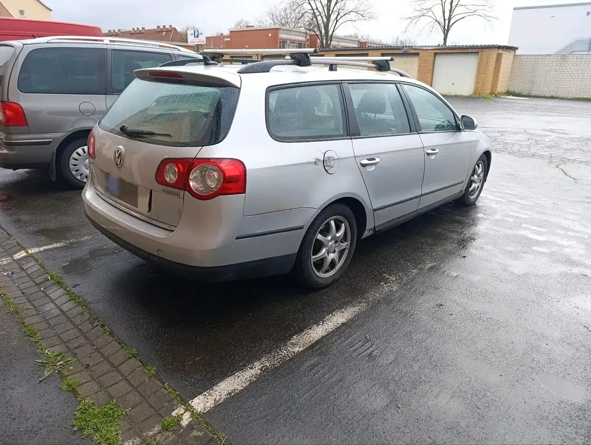 Używany VW Passat 130 KM (95 kW) 2009 Srebrny Sedan/Limuzyna