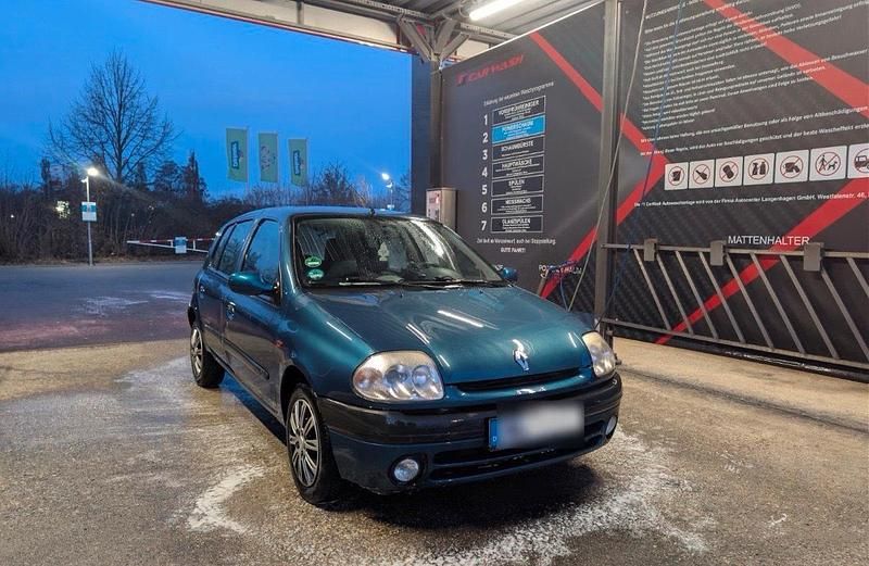 Gebraucht Renault Clio II 75 PS (55 kW) 2001 Blau Kleinwagen