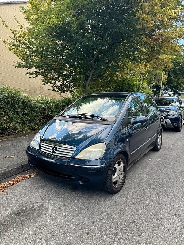 Blau Gebraucht 2004 Mercedes A170 Avantgarde Kleinwagen | 2.000 € (Fairer Preis) - Bild 1/4