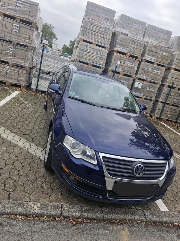 Gebraucht VW Passat 116 PS (85 kW) 2006 Blau Limousine