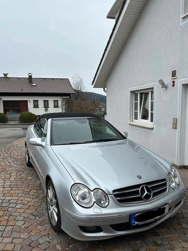 Gebraucht Mercedes CLK320 224 PS (164 kW) 2006 Silber Cabrio