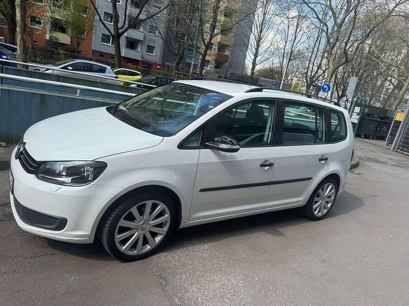 Gebraucht 2014 VW Touran Trendline Van / Kleinbus | 8.500 € (Superpreis) - Bild 1/4