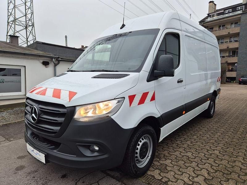 Gebraucht Mercedes Sprinter 163 PS (119 kW) 2019 Arktikweiss Van