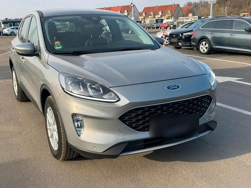 Gebraucht Ford Kuga Titanium 190 PS (139 kW) 2022 Grau SUV