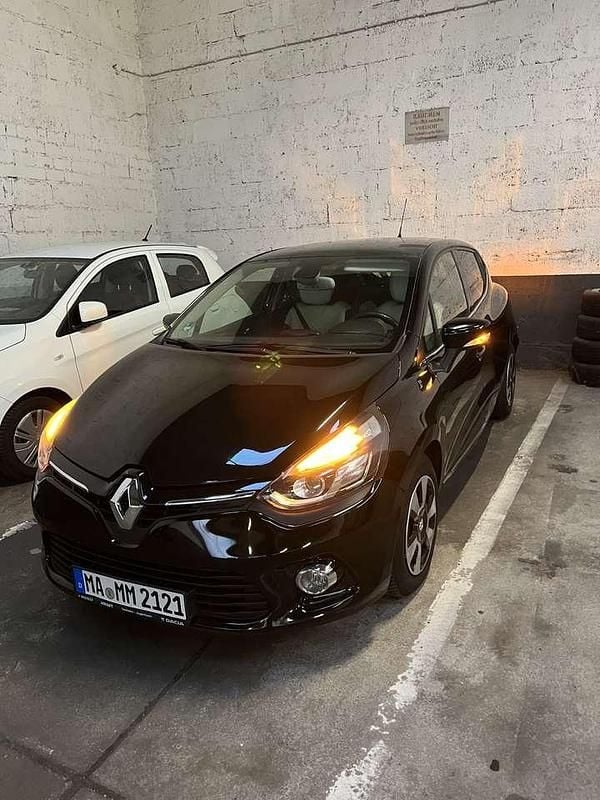 Gebraucht 2016 Renault Clio IV Initiale Paris Limousine | 9.200 € (Guter Preis) - Bild 1/4