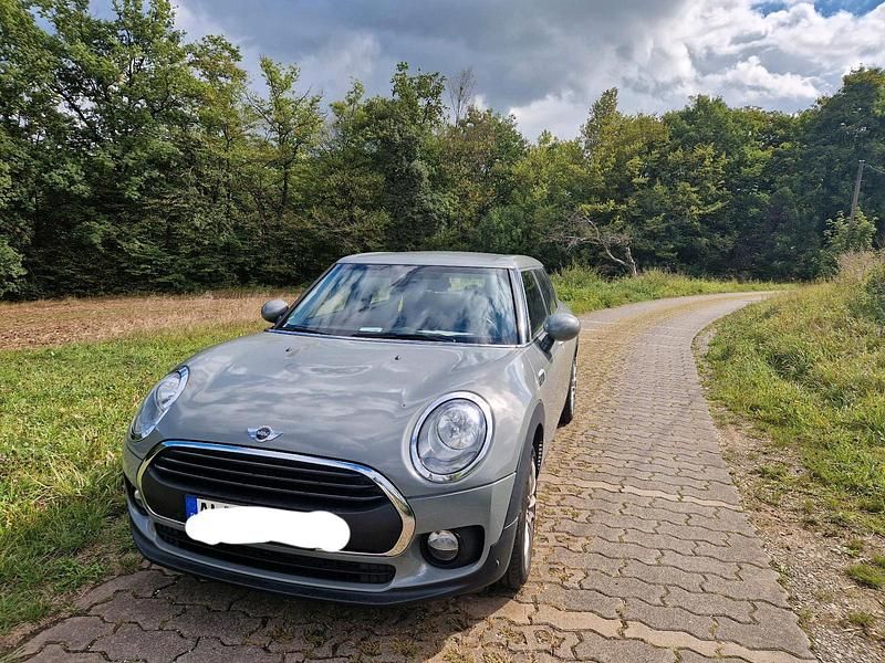Grau Gebraucht 2017 Mini One Clubman Kombi | 10.990 € (Fairer Preis) - Bild 1/4