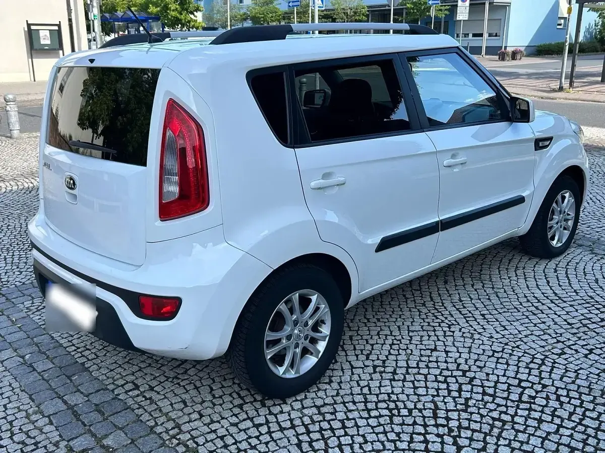Gebraucht Kia Soul Edition 7 140 PS (102 kW) 2012 Weiß SUV