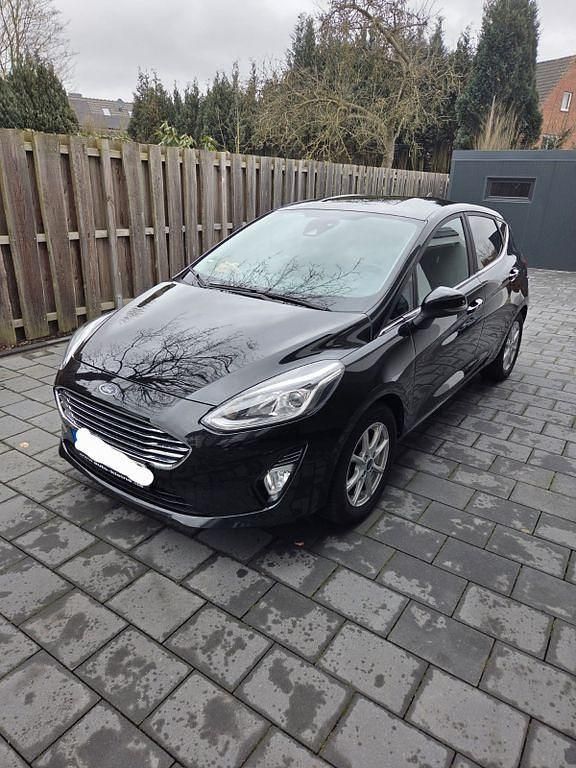 Gebraucht Ford Fiesta Titanium 75 PS (55 kW) 2021 Schwarz Kleinwagen