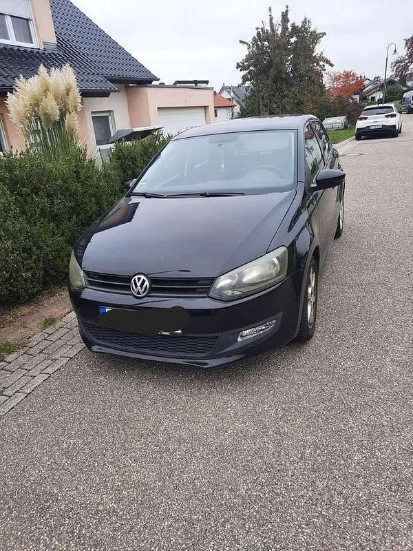 Schwarz Gebraucht 2011 VW Polo Style Limousine | 4.000 € (Guter Preis) - Bild 1/4