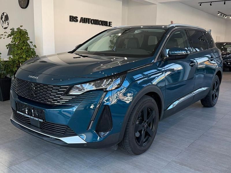 Blau Gebraucht 2020 Peugeot 5008 Allure SUV | 21.900 € (Fairer Preis) - Bild 1/4
