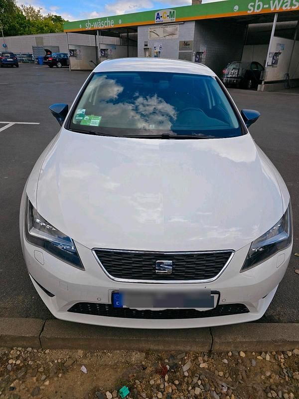 Gebraucht Seat Leon CONNECT 110 PS (80 kW) 2016 Weiß Limousine
