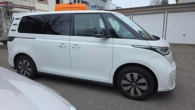 Gebraucht VW ID. Buzz Pro 150 kW (204 PS) 2023 Weiß Van / Kleinbus
