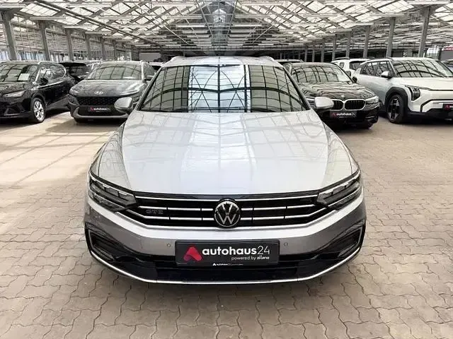 Gebraucht VW Passat GTE 218 PS (160 kW) 2022 Silber Kombi