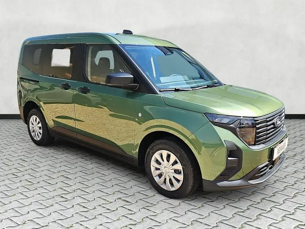 Neu Ford Tourneo Courier Trend 125 PS (91 kW) 2026 Grün Van / Kleinbus
