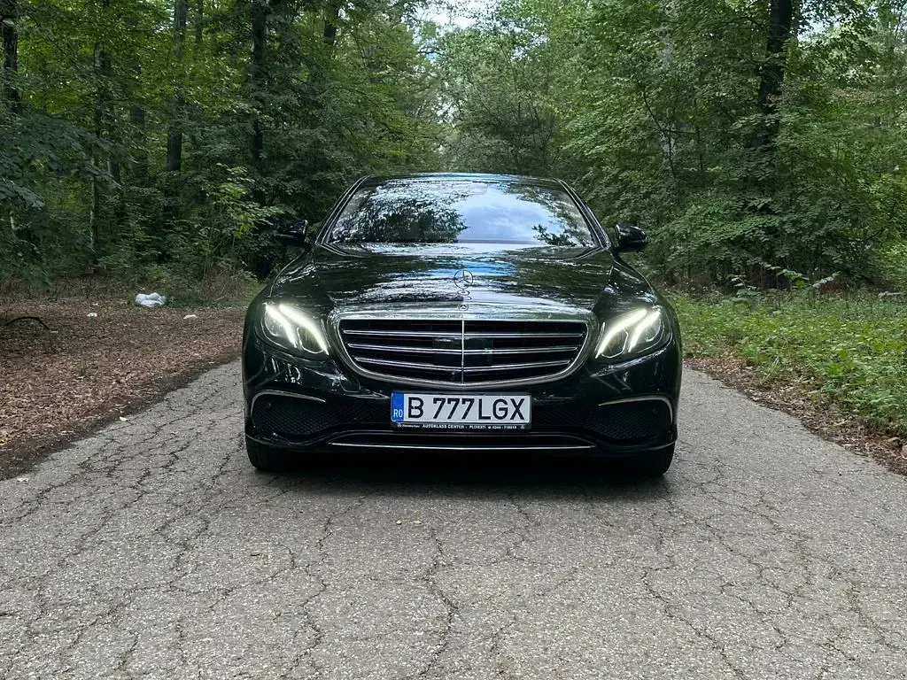 Używany Mercedes E400 Executive 340 KM (250 kW) 2018 Czarny Sedan/Limuzyna