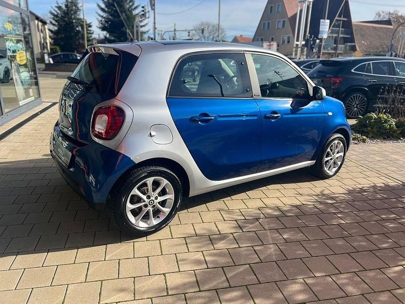 Gebraucht Smart ForFour Passion 90 PS (66 kW) 2019 Blau Kleinwagen