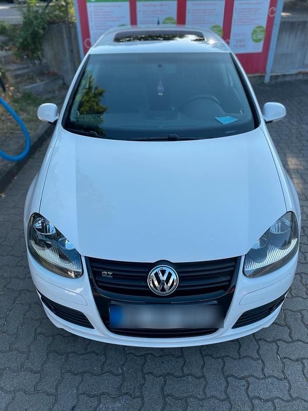 Weiß Gebraucht 2006 VW Golf V GT Kleinwagen | 3.500 € - Bild 1/4