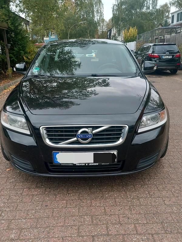 Schwarz Gebraucht 2010 Volvo V50 Kombi | 2.499 € (Fairer Preis) - Bild 1/4