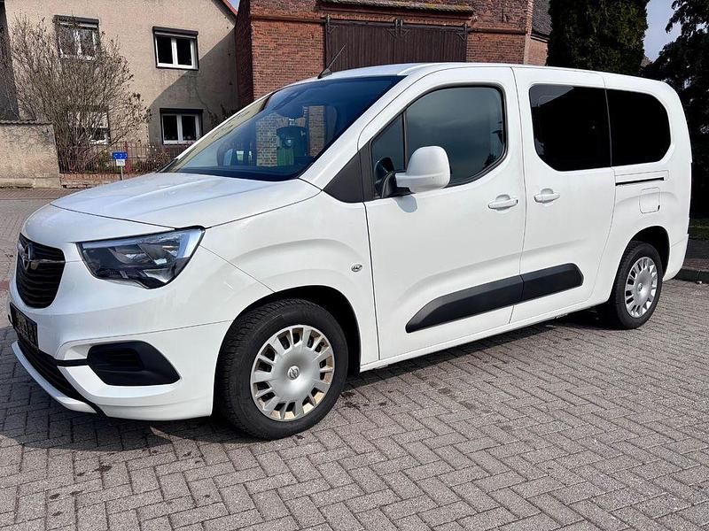 Gebraucht Opel Combo Life Edition 102 PS (75 kW) 2019 Weiß Van / Kleinbus