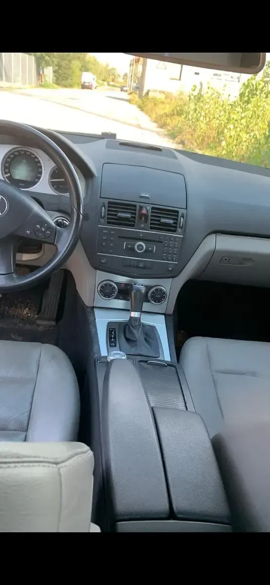 Gebraucht Mercedes C220 170 PS (125 kW) 2008 Schwarz Limousine