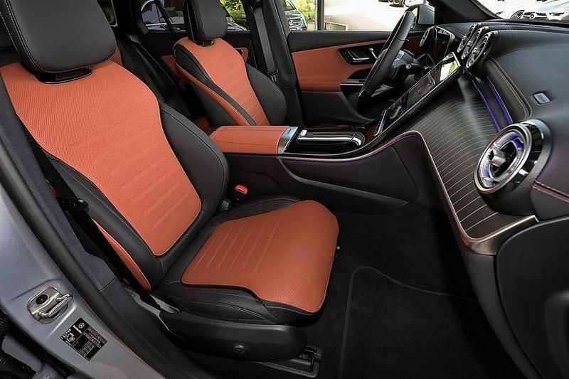 Gebraucht Mercedes GLC450 367 PS (269 kW) 2024 Silber SUV