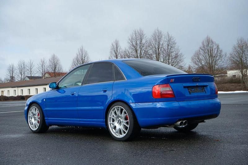 Gebraucht Audi S4 Sport 265 PS (194 kW) 1998 Blau Limousine