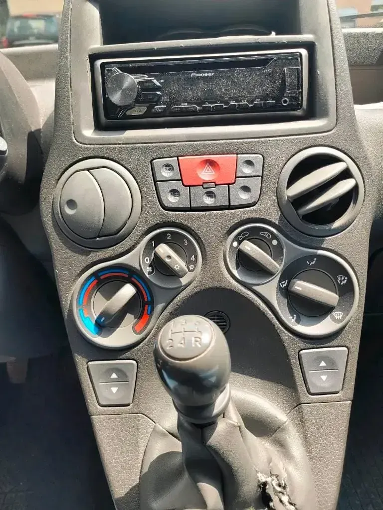 Gebraucht Fiat Panda 60 PS (44 kW) 2006 Blau Kleinwagen