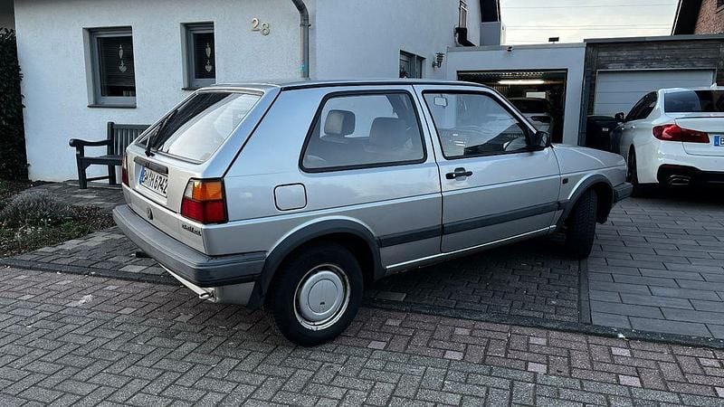 Gebraucht VW Golf II 69 PS (50 kW) 1989 Silber Kleinwagen