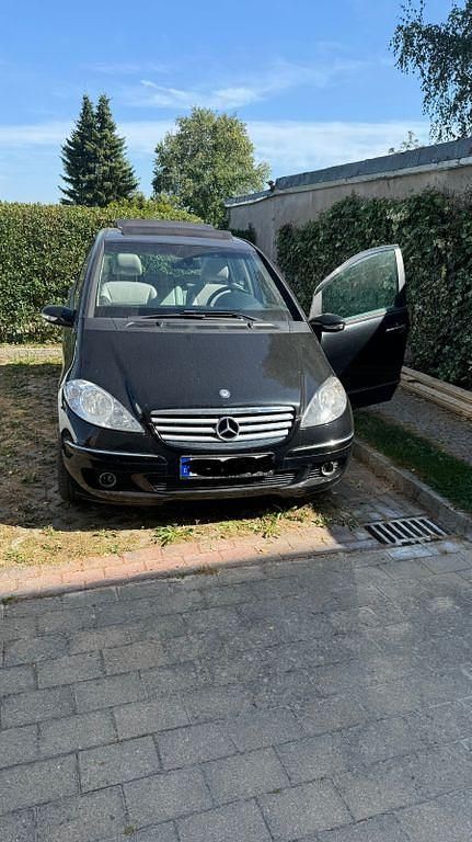 Schwarz Gebraucht 2005 Mercedes A200 Elegance Van / Kleinbus | 1.500 € (Superpreis) - Bild 1/4
