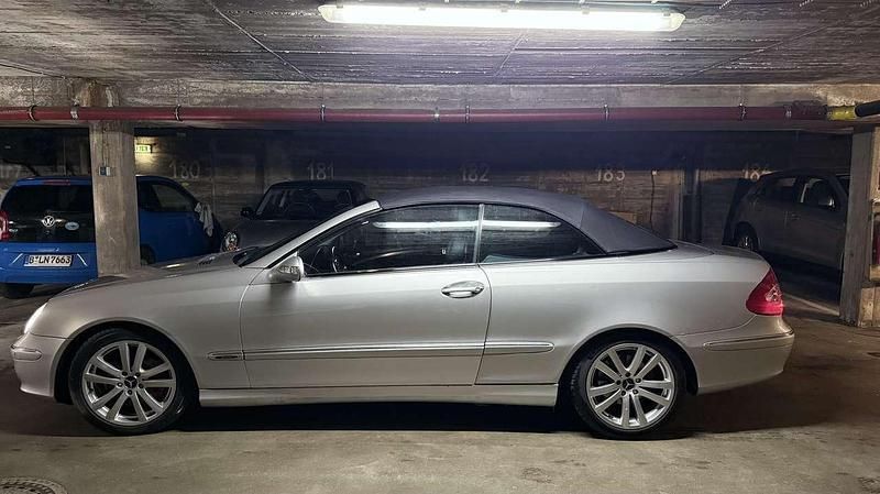 Grau Gebraucht 2003 Mercedes CLK200 Cabrio | 6.000 € (Teuer) - Bild 1/4