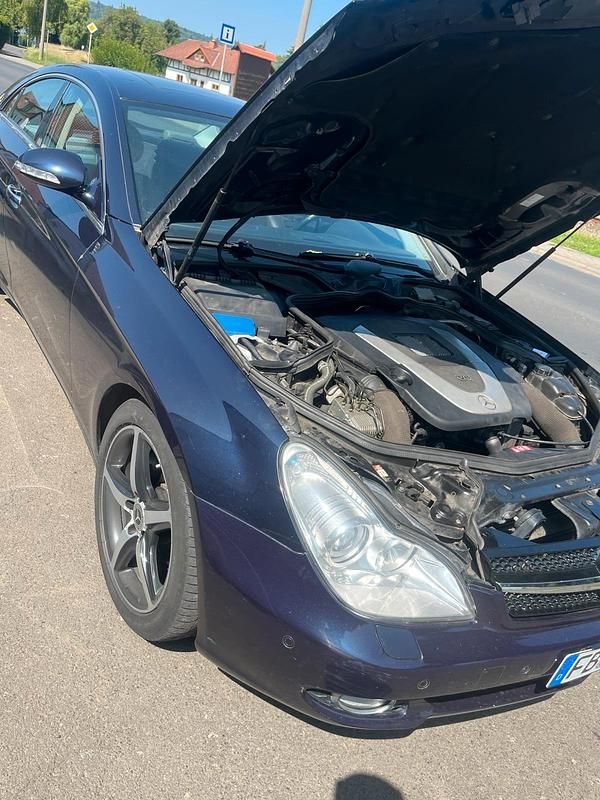 Blau Gebraucht 2005 Mercedes CLS350 Coupé | 5.300 € (Fairer Preis) - Bild 1/4