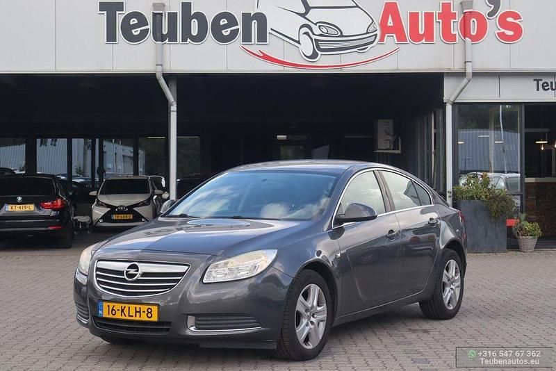 Gebraucht Opel Insignia Edition 140 PS (102 kW) 2010 Grau Limousine