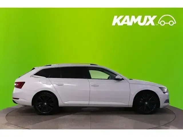 Gebraucht Skoda Superb Style 272 PS (200 kW) 2019 Weiß Kombi