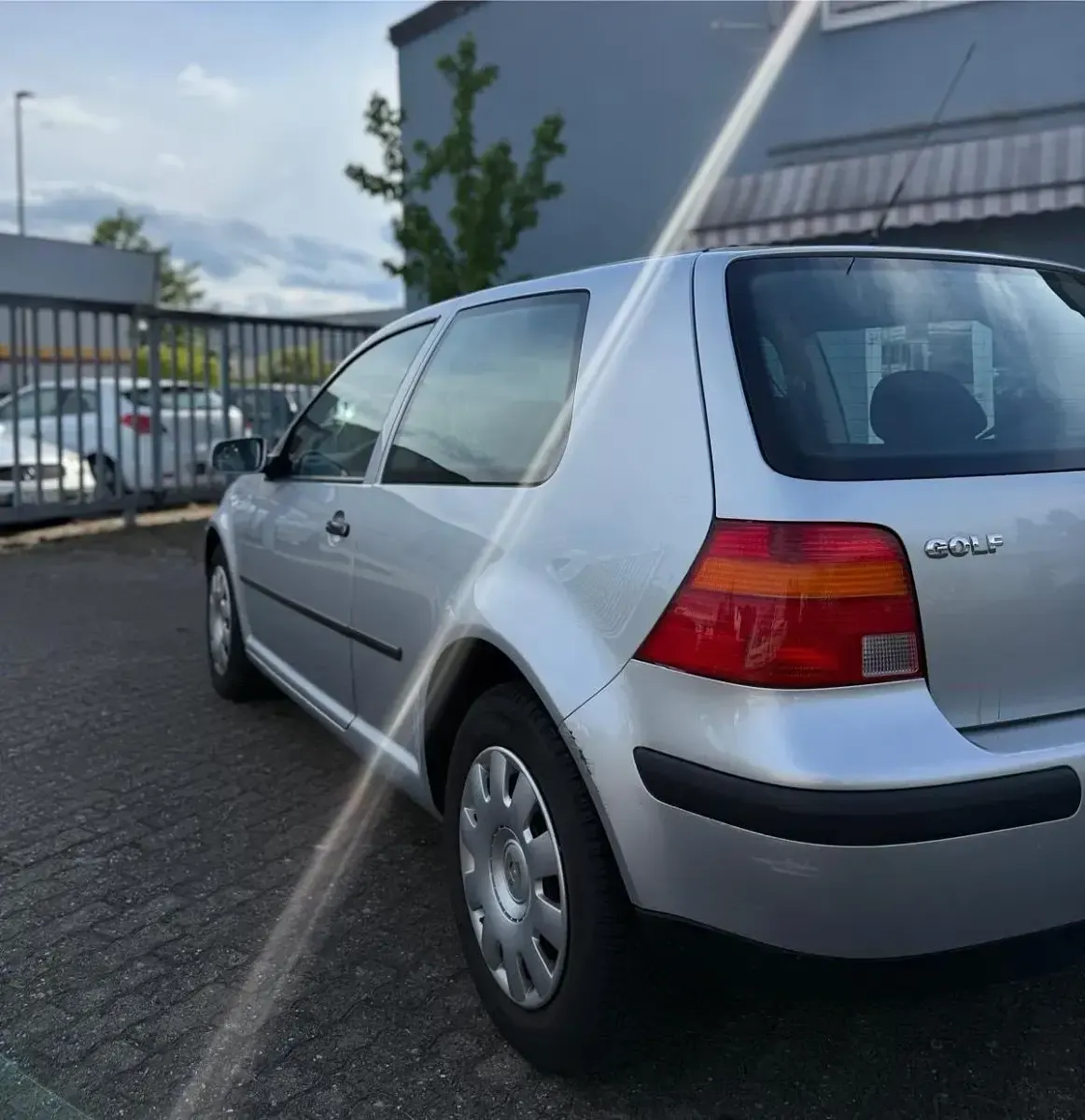 Gebraucht VW Golf 75 PS (55 kW) 2004 Silber Coupé